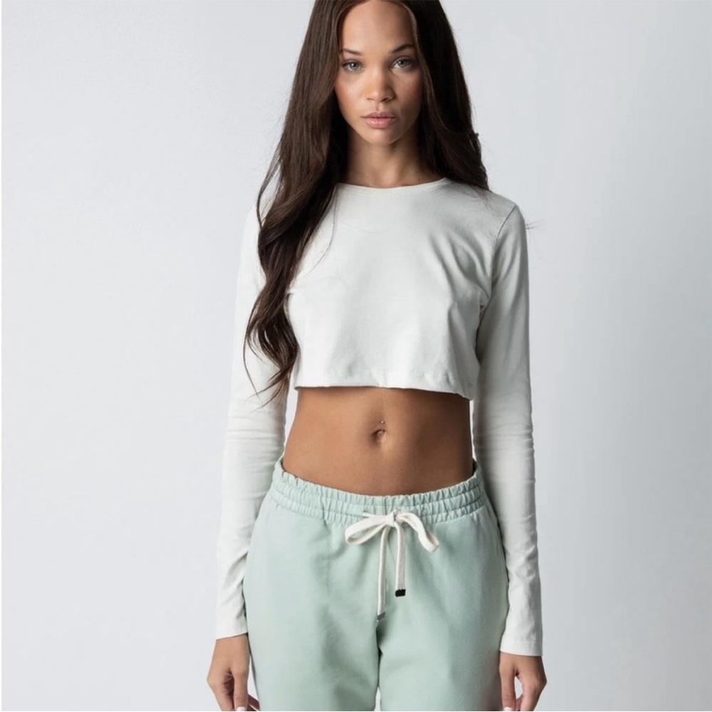 🖤5/$25 NWT Classic White Long Sleeve Top boatneck slightly  crop fit medium - Picture 6 of 14